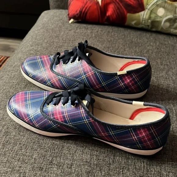Keds Women’s Size 9 Plaid Leather Sneakers with Dream Foam Interior Cushion - Picture 3 of 13